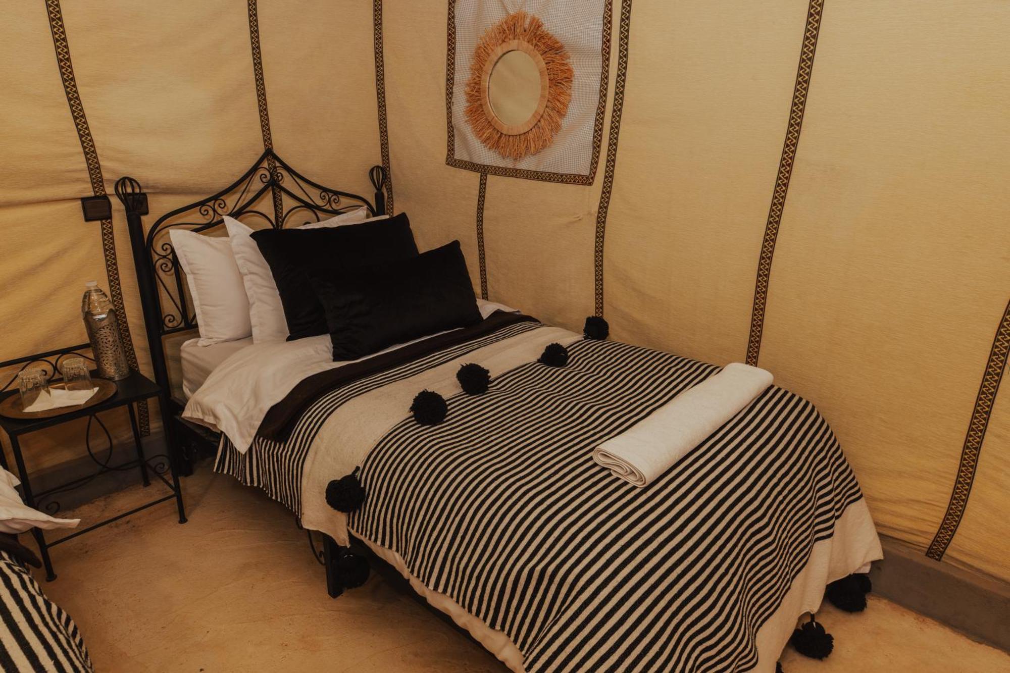 Tassili Luxury Desert Camp 梅尔祖卡 外观 照片